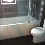 700x1700 Square Top Bath with White Panel